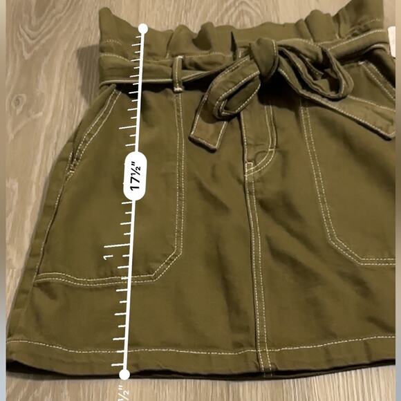 Free People Splendor In The Grass PaperBag Waist Mini Skirt in Army Green Size 6 - Picture 7 of 8
